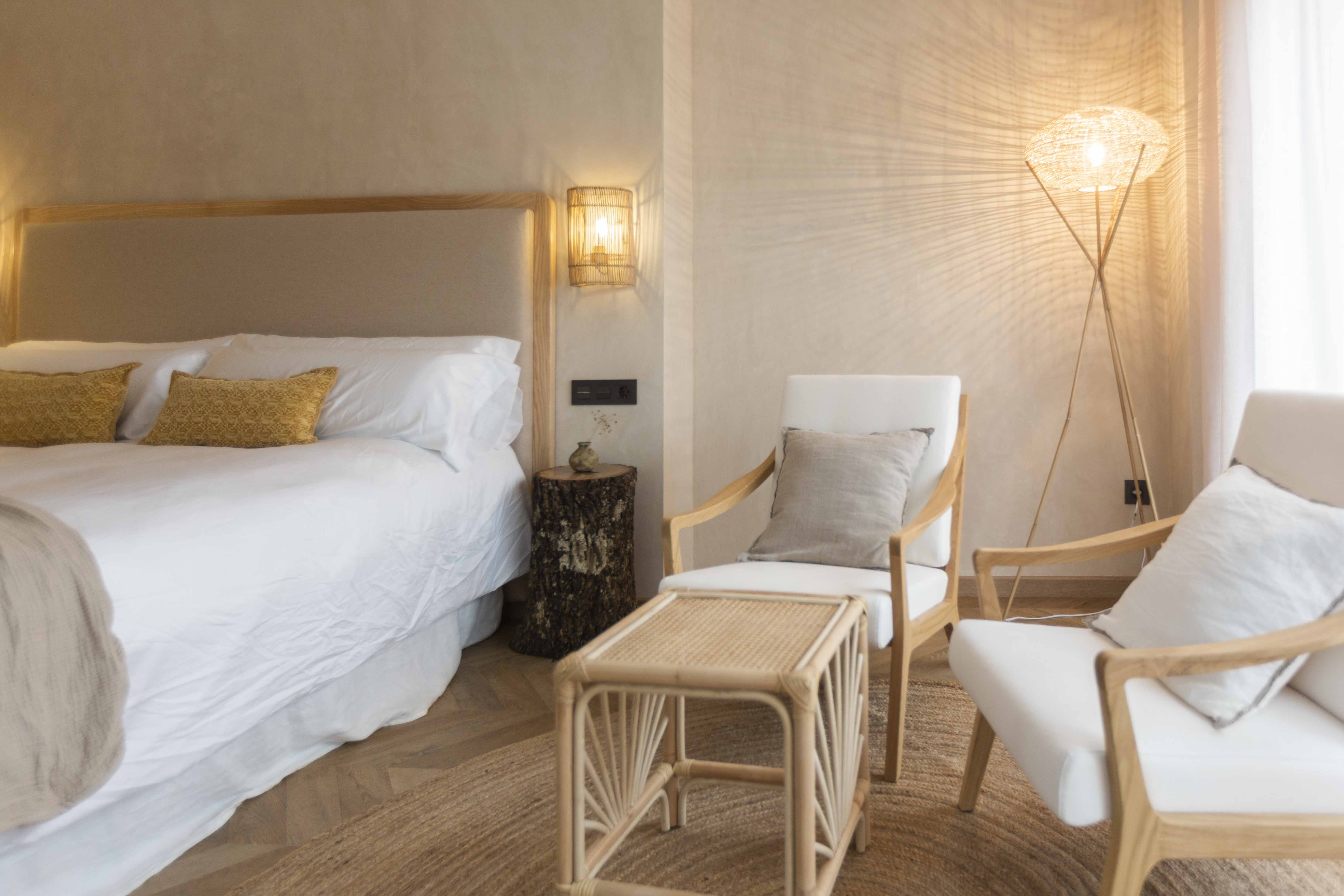 Habitat Romantic Superior